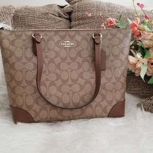 New Coach Zip Top Tote in Signature Canvas